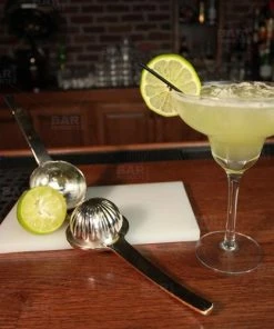 Wholesale ⭐ Bars BarConic® Handheld Citrus Press – Stainless Steel 🎉 -Outlet Bars Store barconic stainless steel citrus press 800x