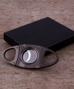 Best reviews of ⌛ Bars Gunmetal Plated - Double Blade Guillotine Cigar Cutter ⌛ -Outlet Bars Store gunmetal cigar cutter scene1 800x