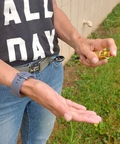 Cheapest 🥰 Bars Mister Leash™ - Retractable Clip-on Atomizer For Hand Sanitizers - Golden Floral Design - Refillable ✨ -Outlet Bars Store mister leash demo 1 639b3890 54ef 4859 a94a f90a09a3adb9 800x